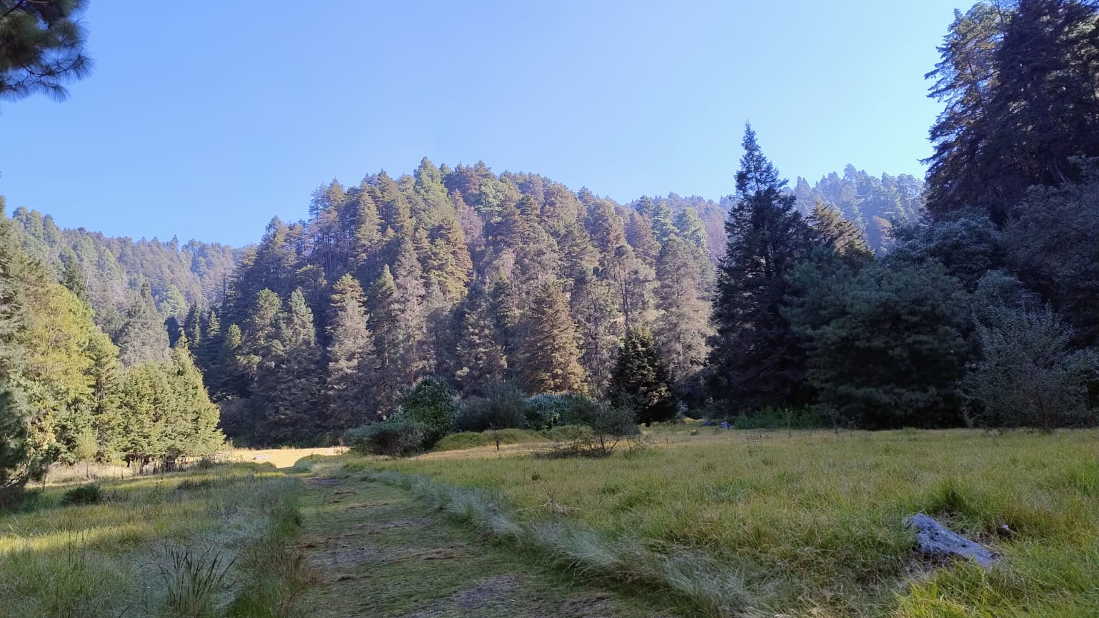 Valle de las piedras encimadas, sendero, puebla